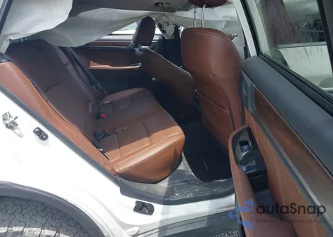 2018 Subaru Outback 3.6R Touring из США, поврежденный, VIN 4S4BSETC1J3221026